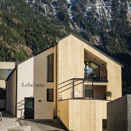 Lebe'Oetz - Das Ferienapartmenthaus Im Zentrum Von Oetz Exterior foto