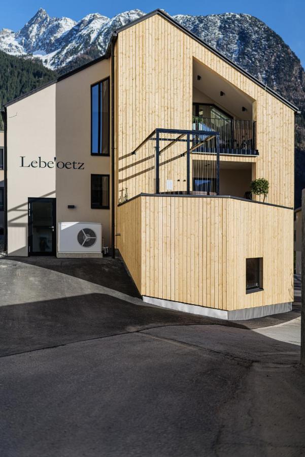 Lebe'Oetz - Das Ferienapartmenthaus Im Zentrum Von Oetz Exterior foto